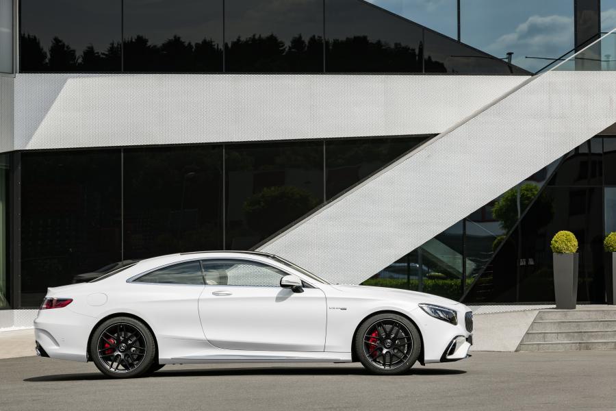  Mercedes-AMG S63 4Matic+ Coupe (C217) 2017 года  (WW) (фото 3 из 17)